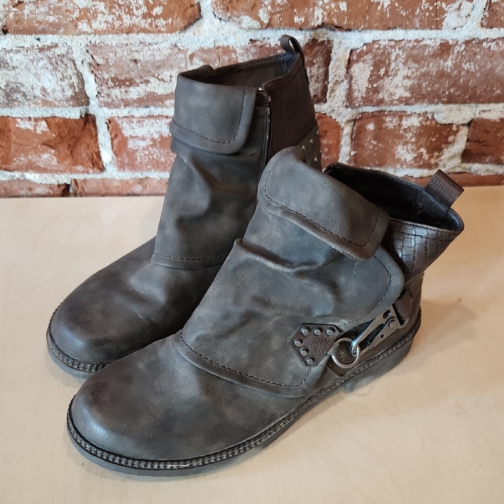 Women's Brown Leather Ankle Boots